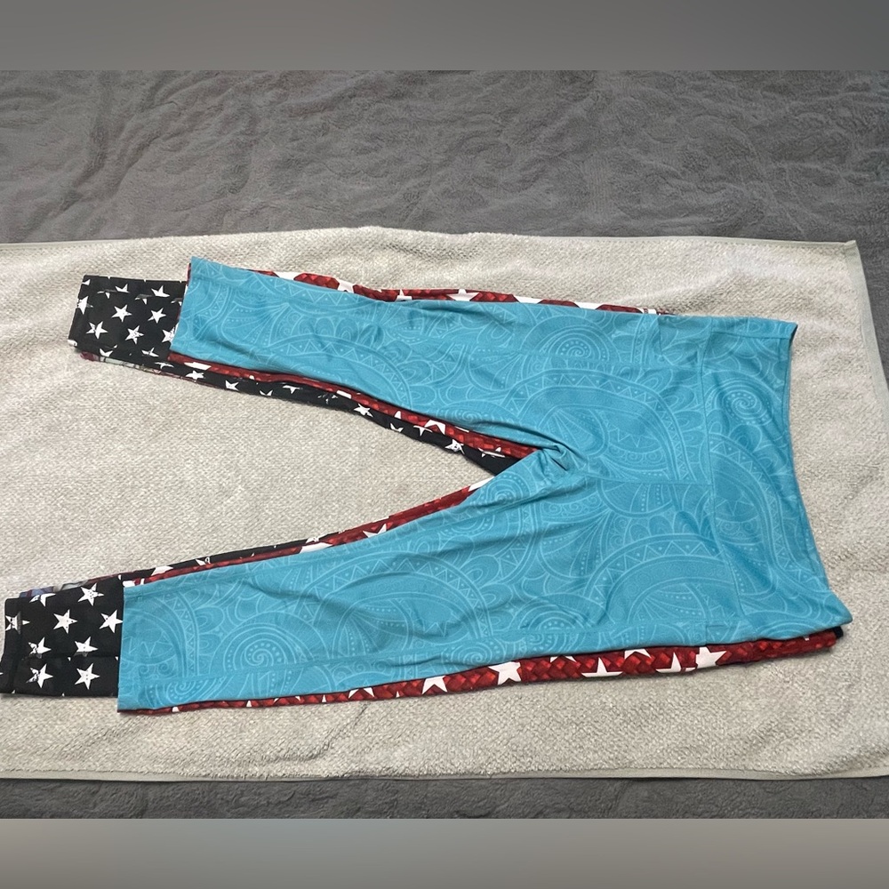 Capri Large CVG Leggings - Picture 7 of 7